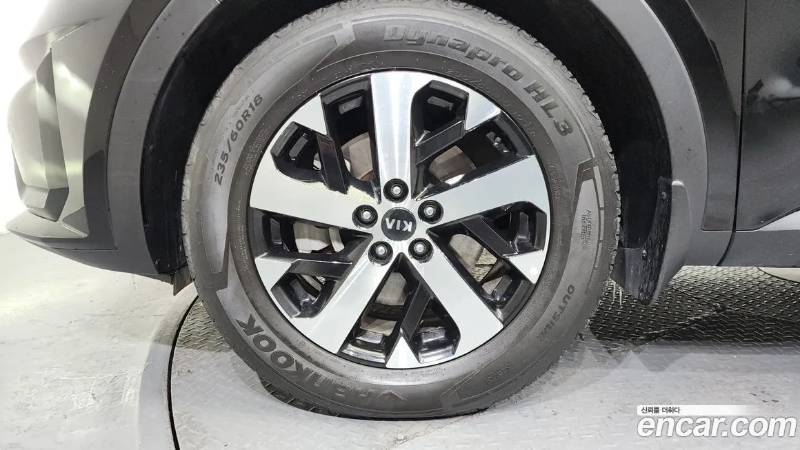 Kia Sorento — фото 6