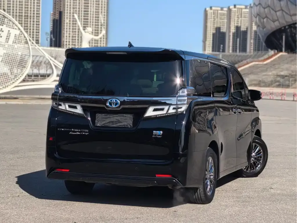 Toyota Vellfire — фото 5