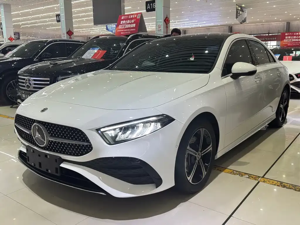 Mercedes-Benz A-Class — фото 1