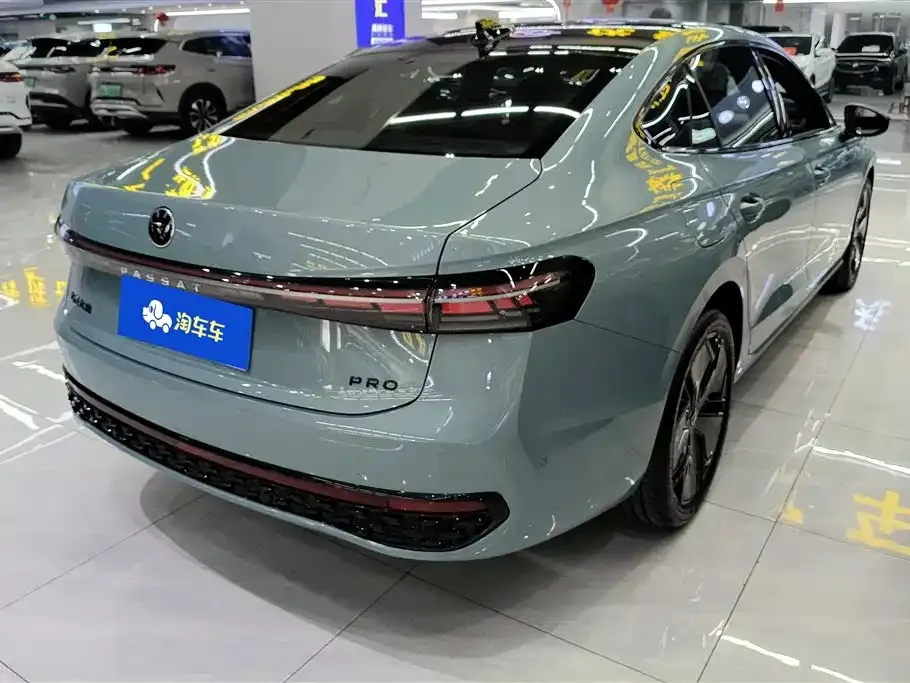 Volkswagen Passat — фото 5