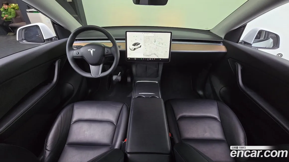 Tesla Model Y — фото 6