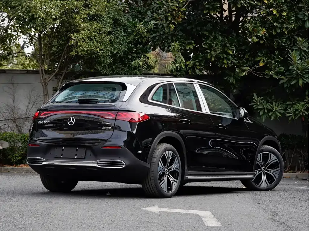 Mercedes-Benz EQE SUV — фото 10