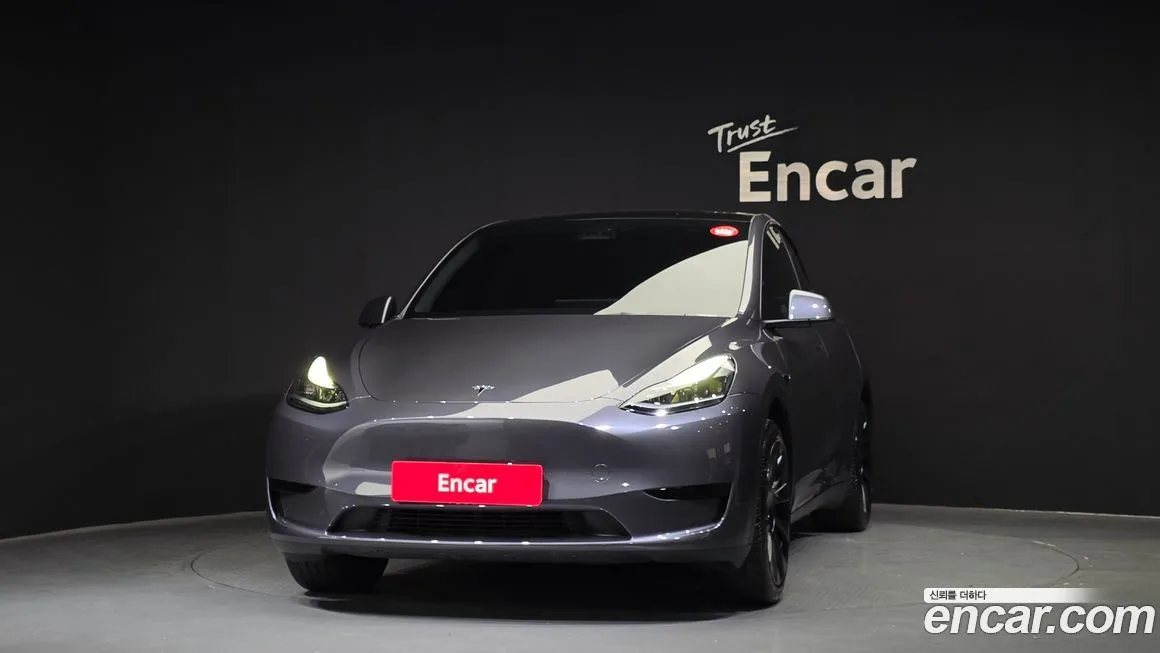 Tesla Model Y — фото 2