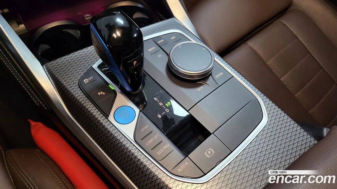 BMW i4 — фото 10