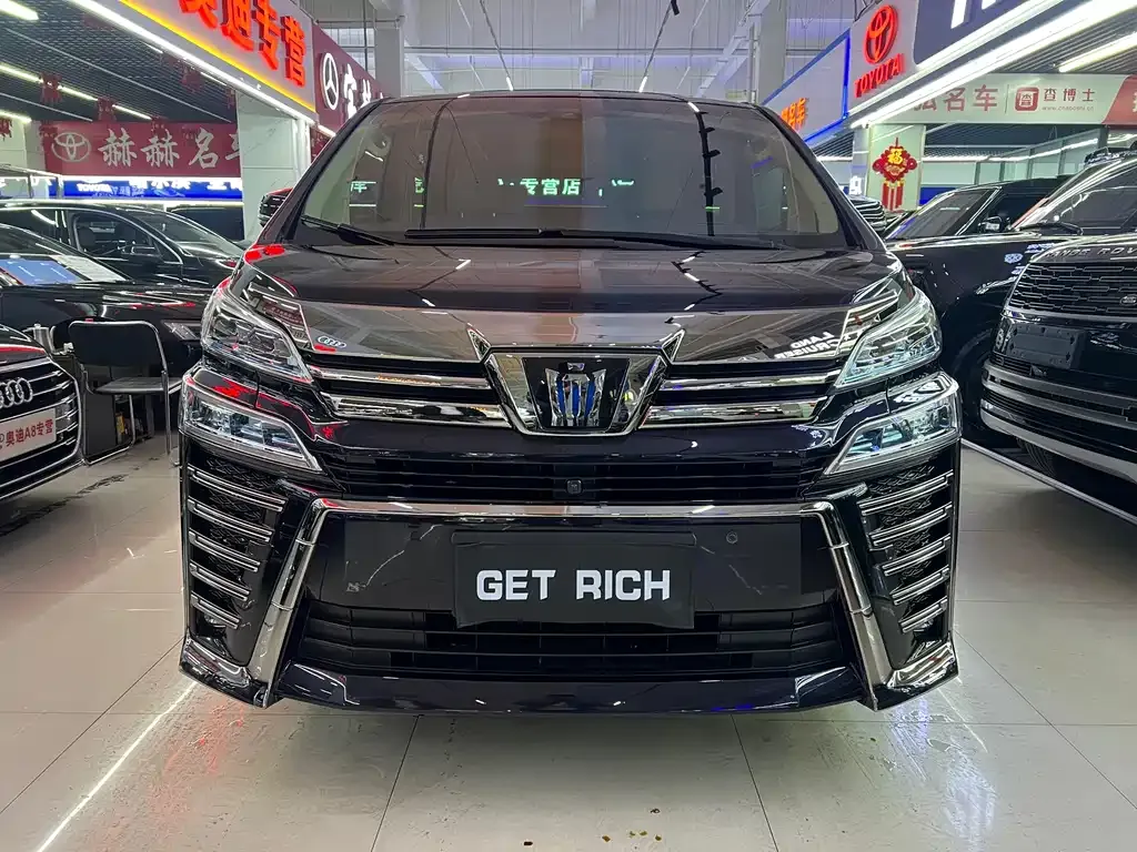 Toyota Vellfire — фото 7