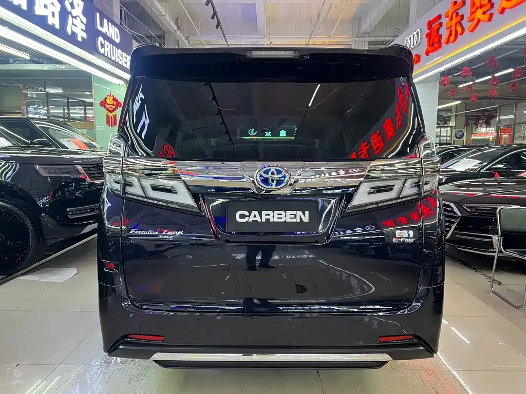 Toyota Vellfire — фото 9