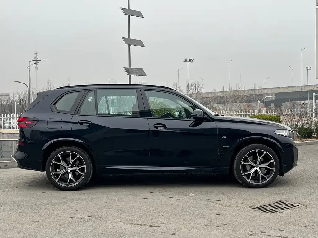 BMW X5 — фото 2