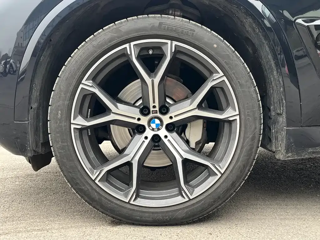 BMW X5 — фото 6