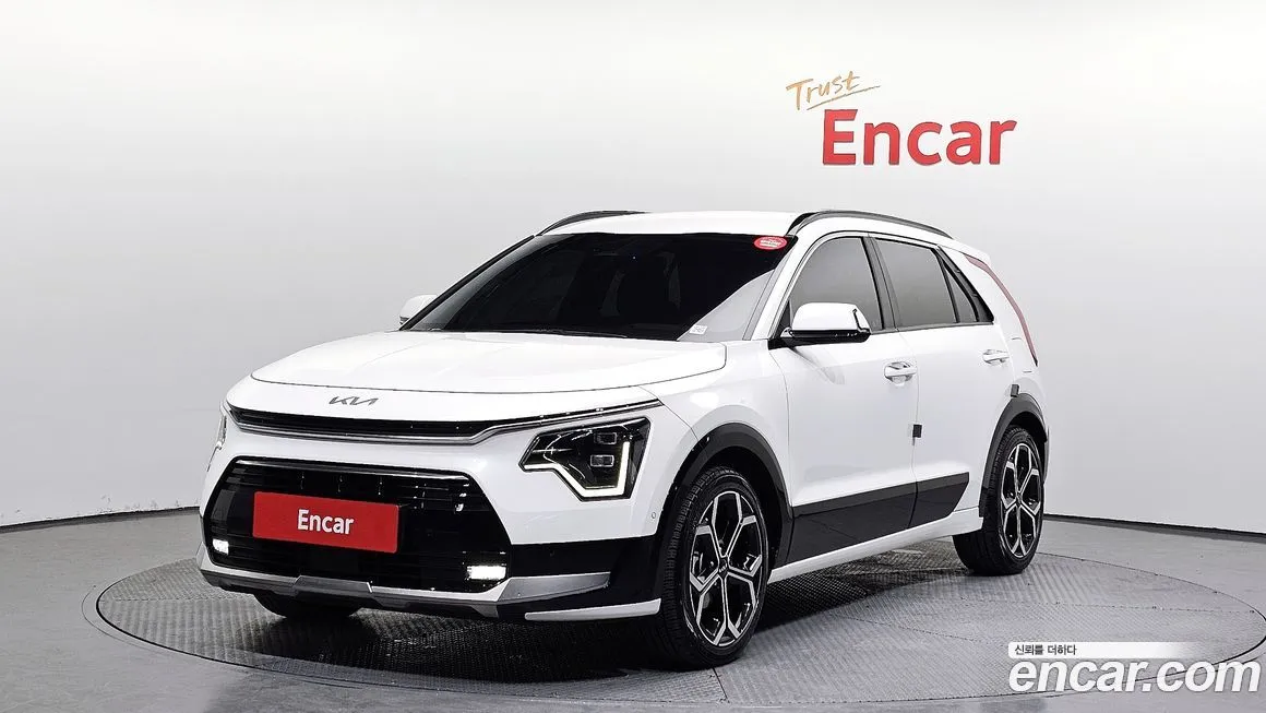 Kia Niro — фото 1