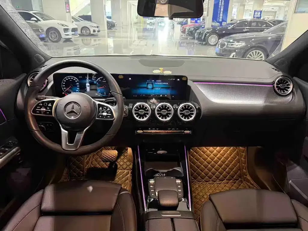 Mercedes-Benz GLA — фото 8