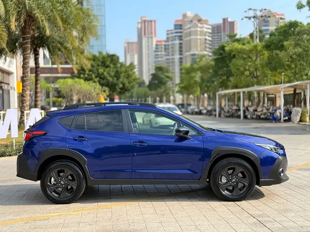 Subaru Crosstrek — фото 10