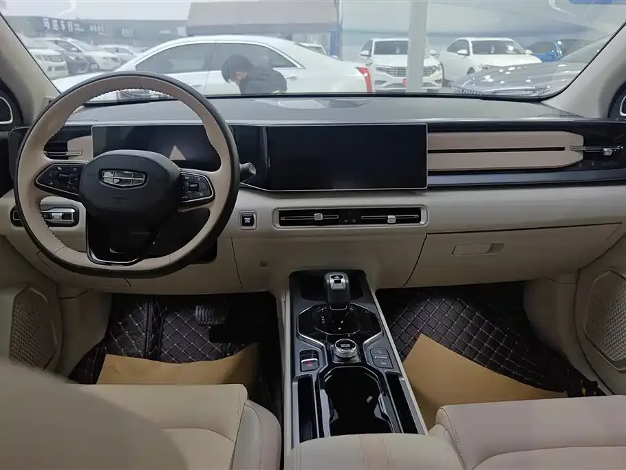 Geely Icon — фото 10