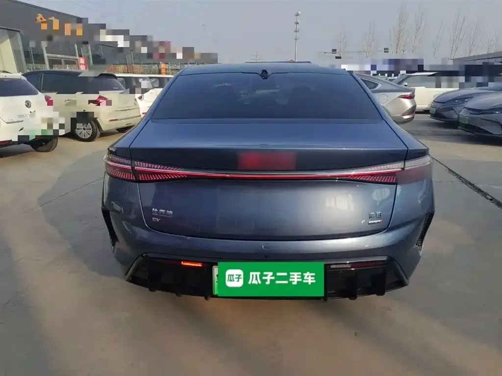 BYD Seal — фото 2