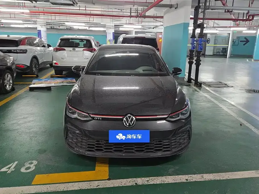Volkswagen Golf GTI — фото 10