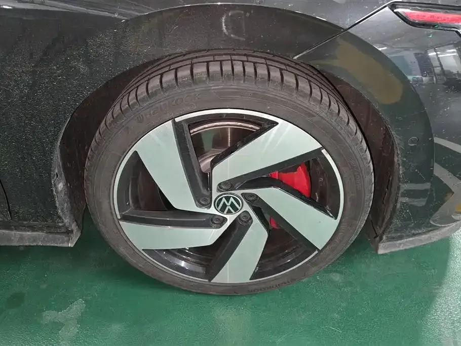 Volkswagen Golf GTI — фото 4