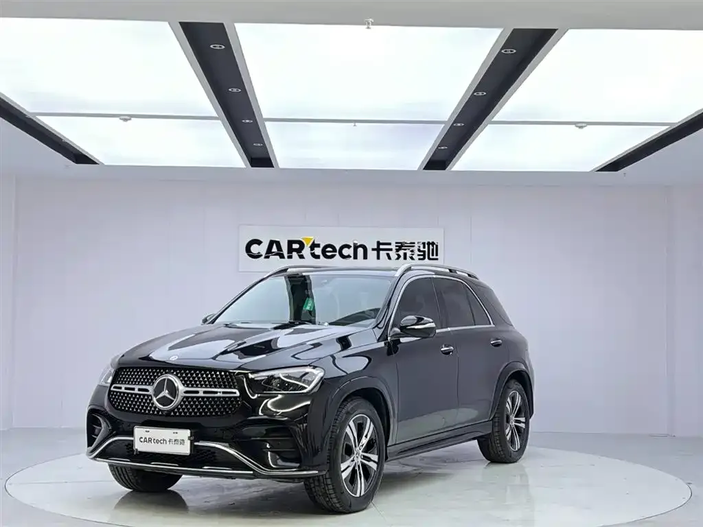 Mercedes-Benz GLE — фото 1