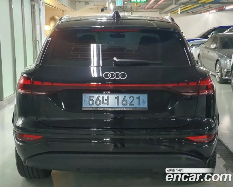 Audi Q6 e-tron — фото 3