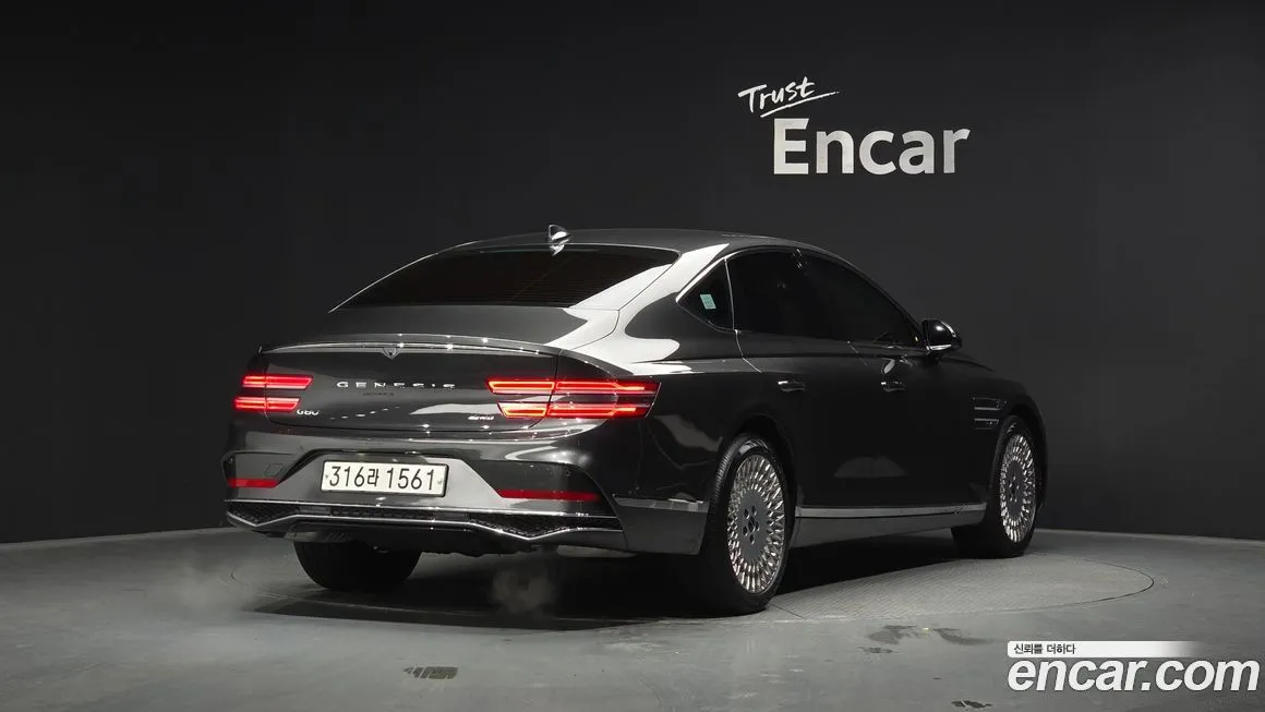 Genesis G80 — фото 10