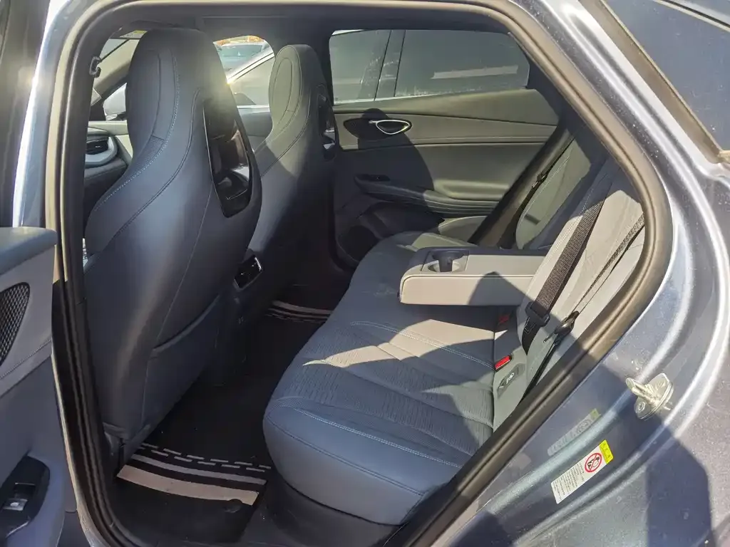 BYD Seal 06GT — фото 3