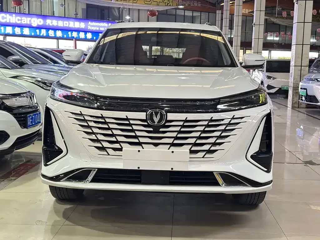 Changan CS75PLUS — фото 2