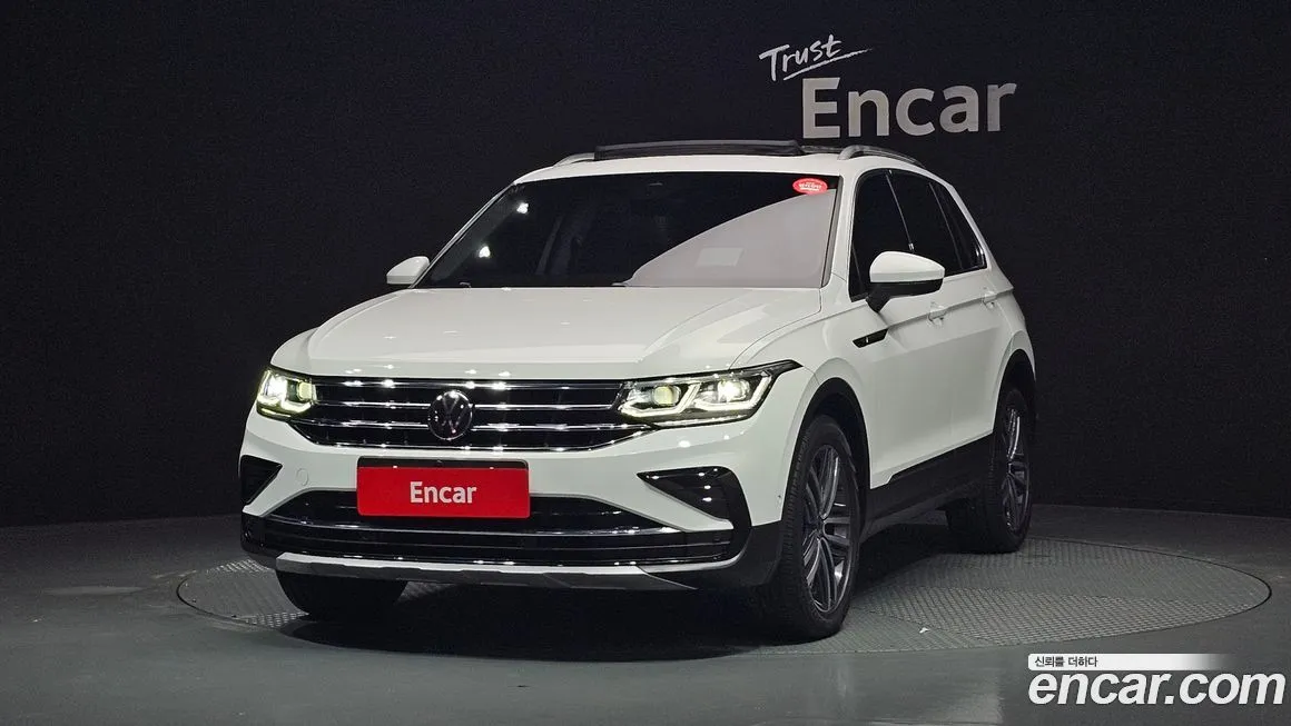 Volkswagen Tiguan — фото 1
