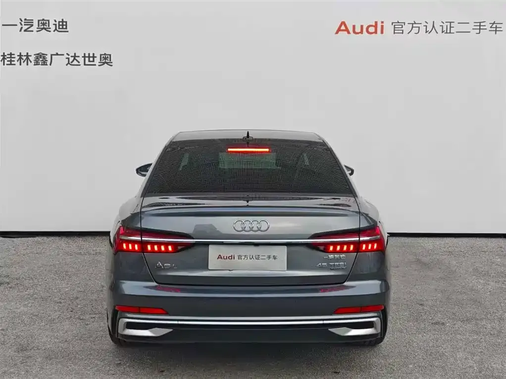 Audi A6L — фото 2