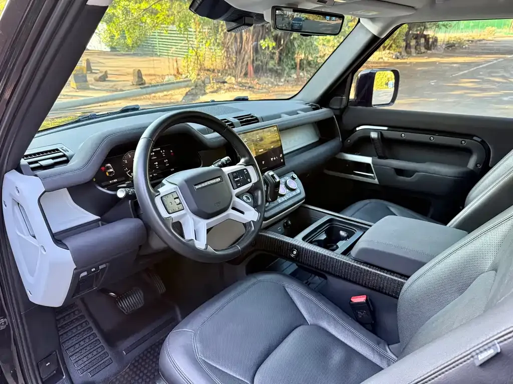 Land Rover Defender — фото 9