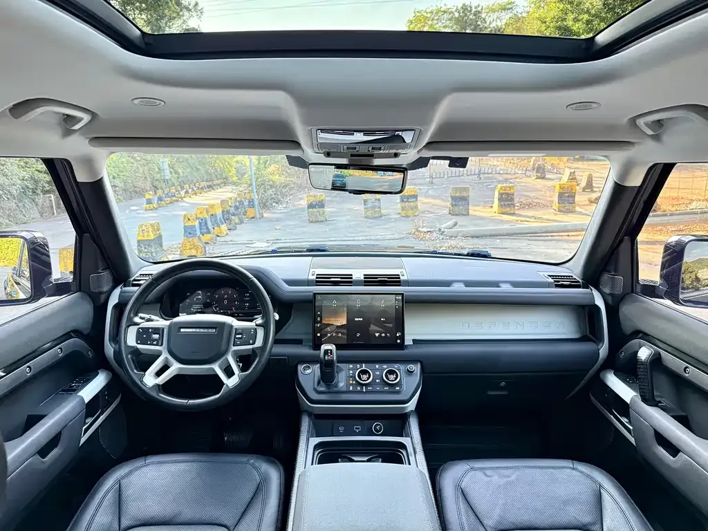 Land Rover Defender — фото 4
