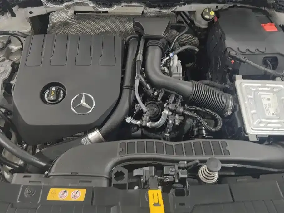 Mercedes-Benz GLA — фото 6