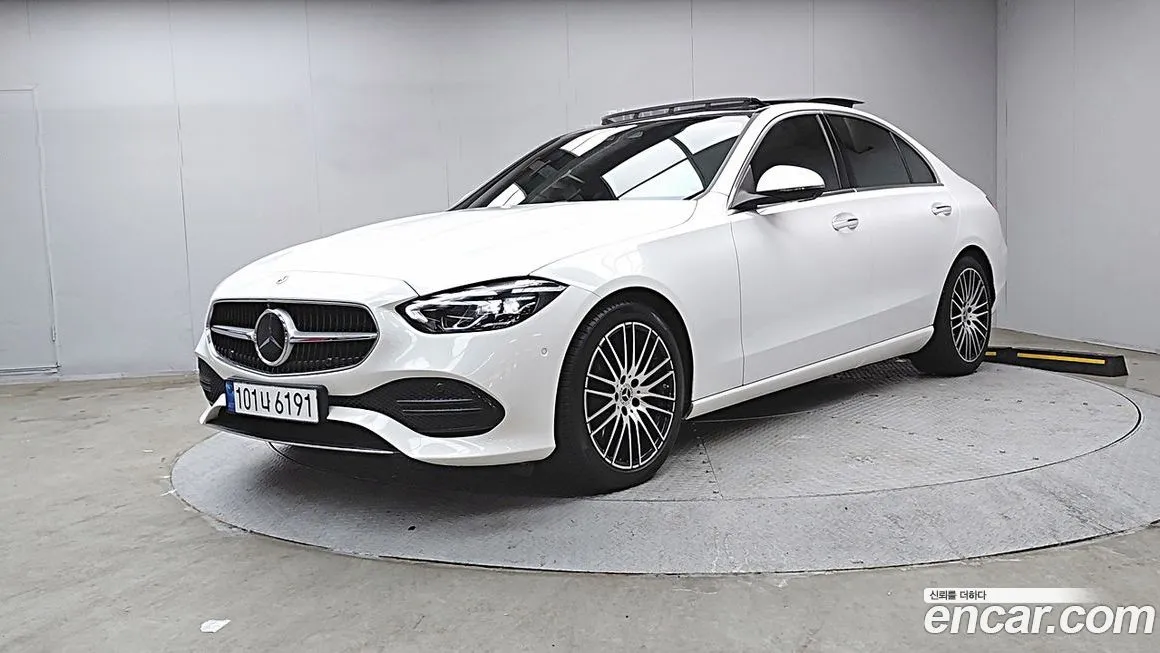 Mercedes-Benz C-Class — фото 1