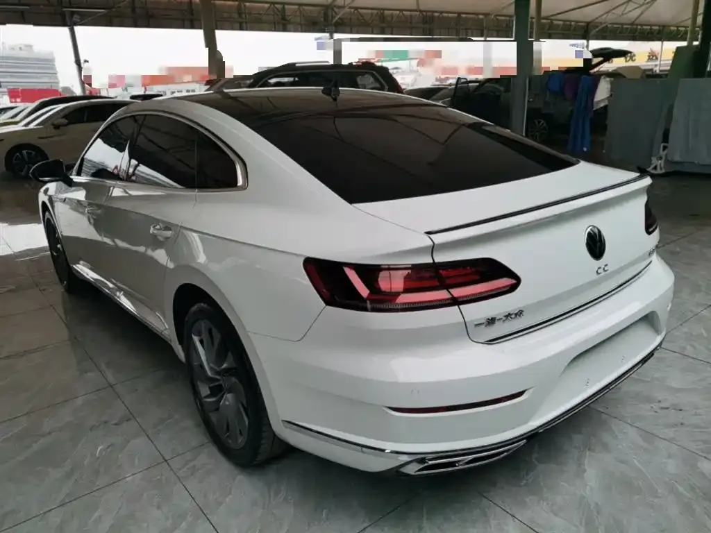 Volkswagen CC — фото 6
