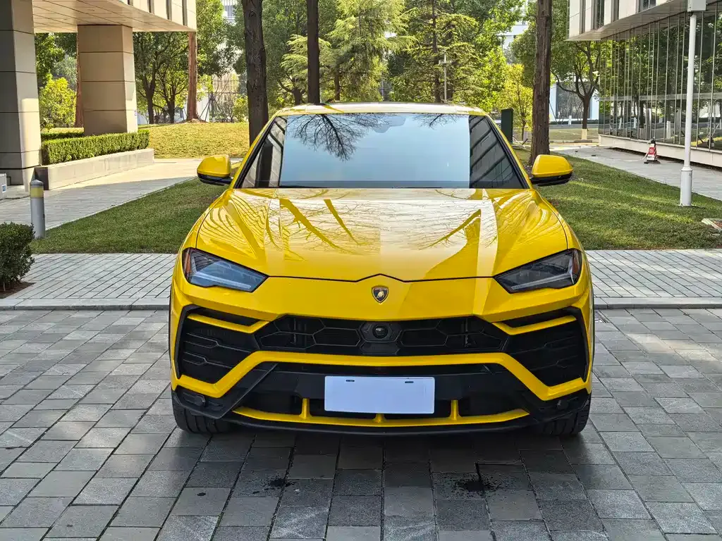 Lamborghini Urus — фото 7