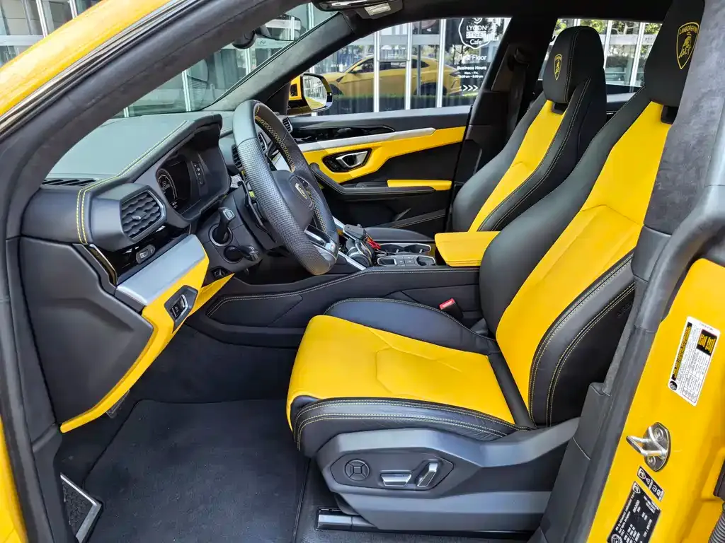 Lamborghini Urus — фото 8