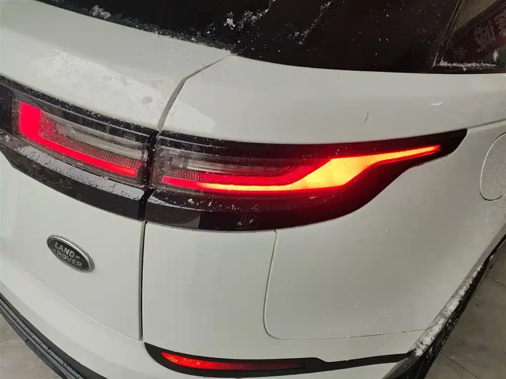 Land Rover Velar — фото 9