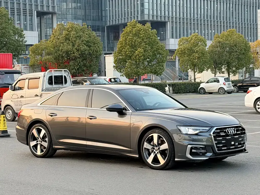 Audi A6L — фото 5