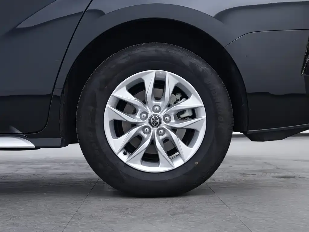 Toyota Granvia — фото 4