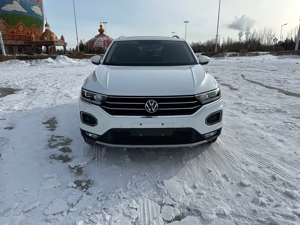 Volkswagen T-Roc — фото 3