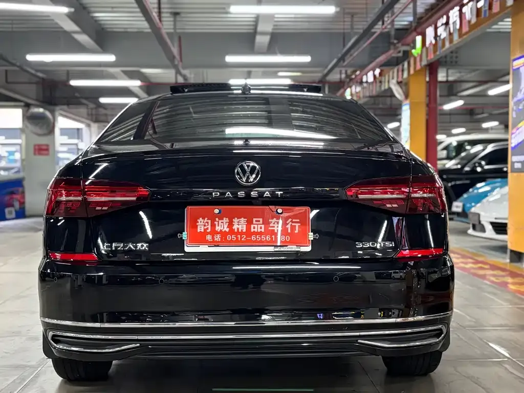 Volkswagen Passat — фото 8