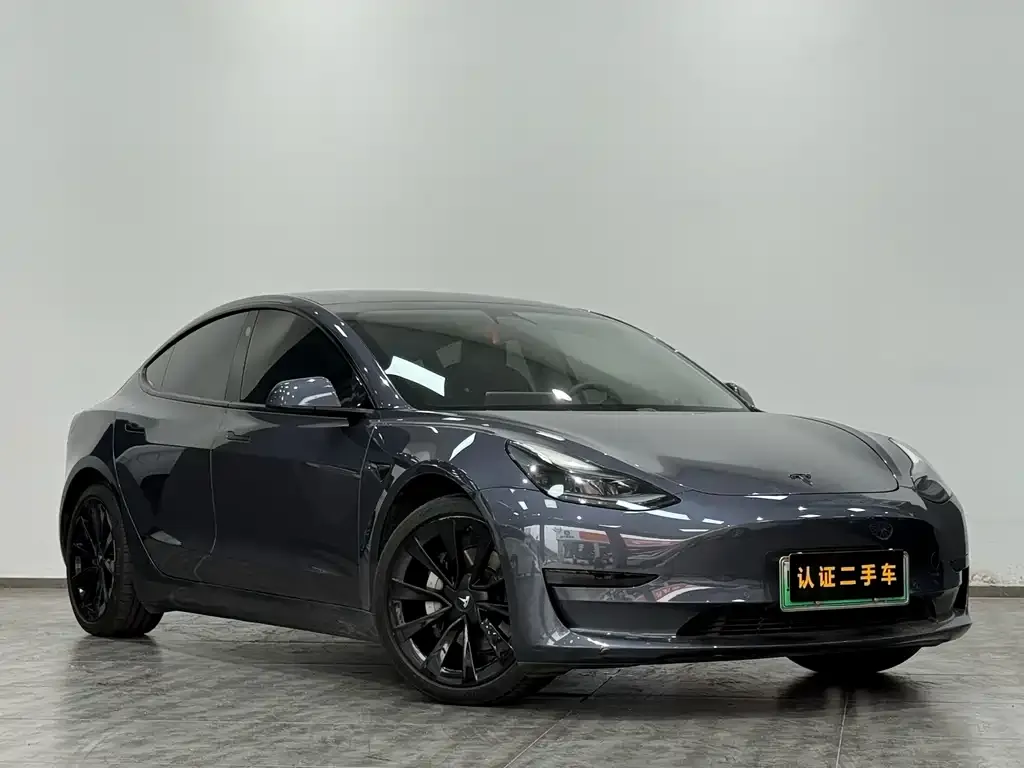 Tesla Model 3 — фото 4