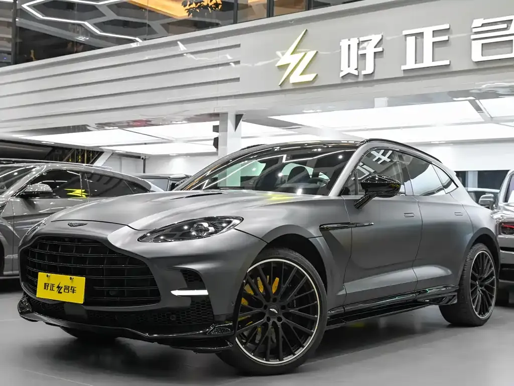 Aston Martin DBX — фото 9