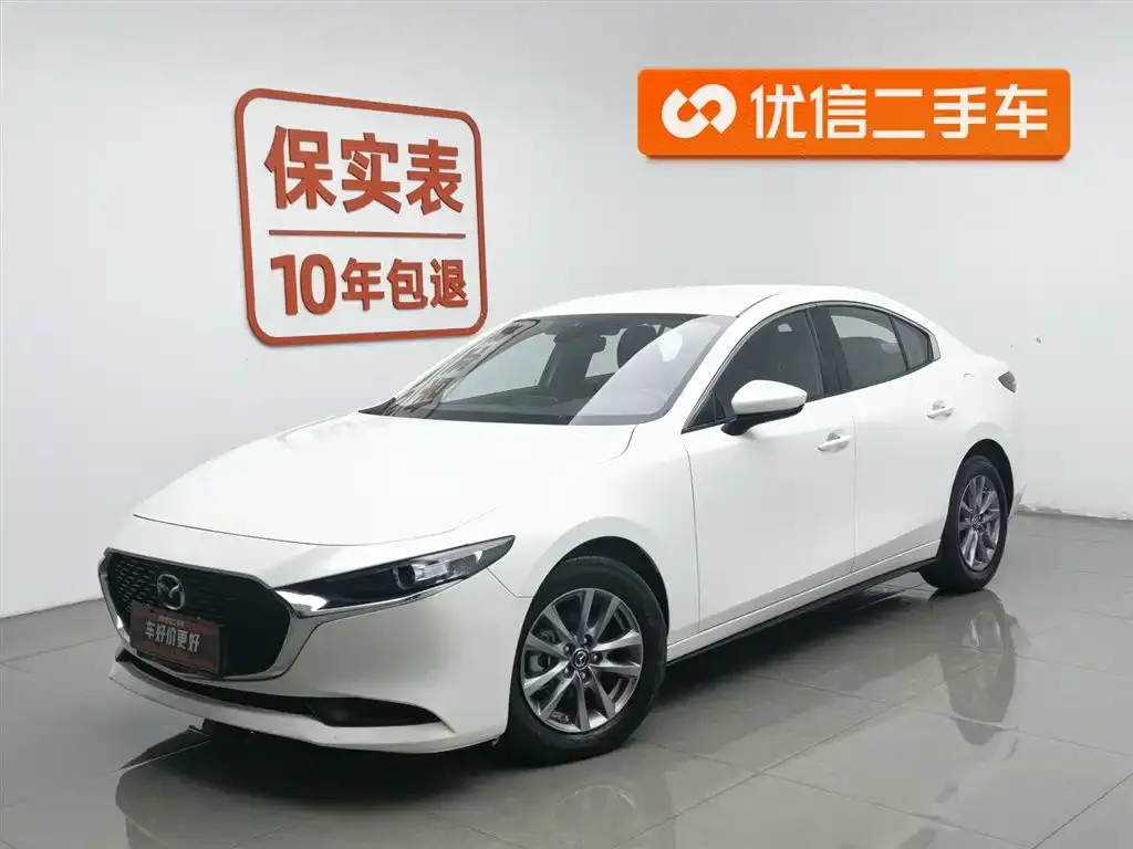 Mazda 3 Axela — фото 1