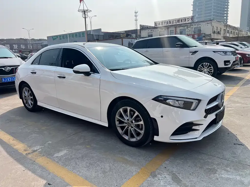 Mercedes-Benz A-Class — фото 1
