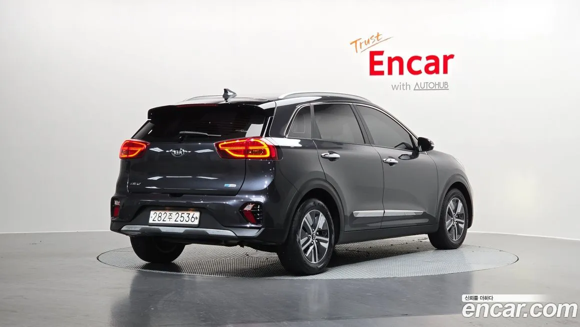 Kia Niro — фото 4