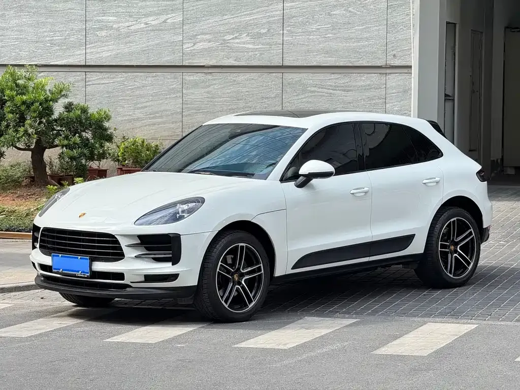 Porsche Macan — фото 1