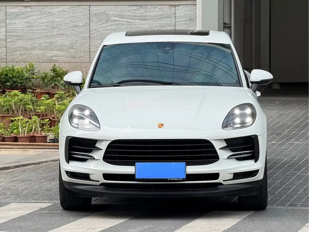 Porsche Macan — фото 10