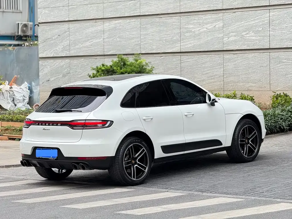 Porsche Macan — фото 8
