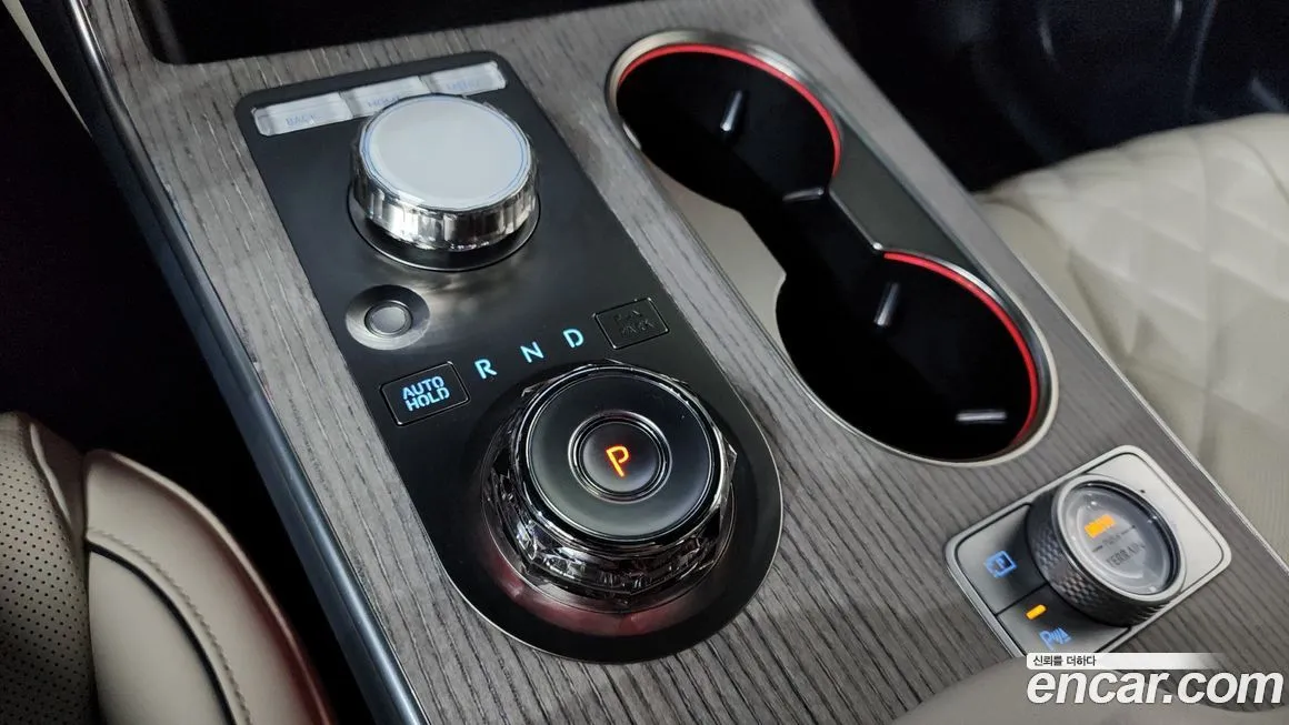 Genesis GV80 — фото 10