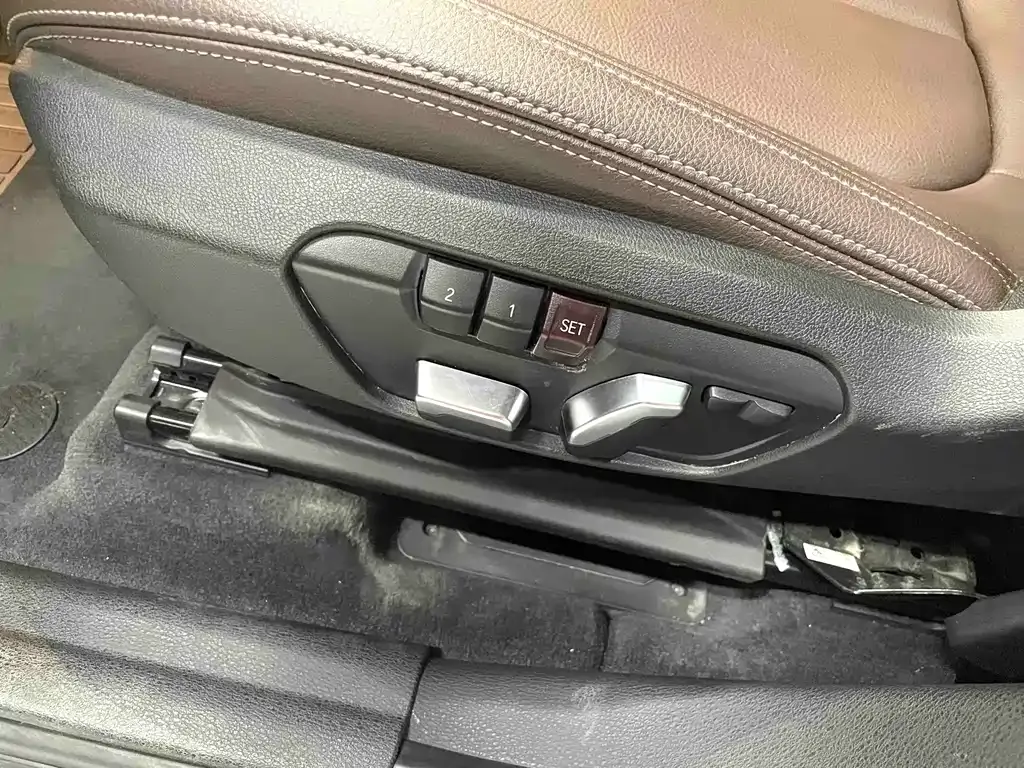 BMW X1 — фото 10