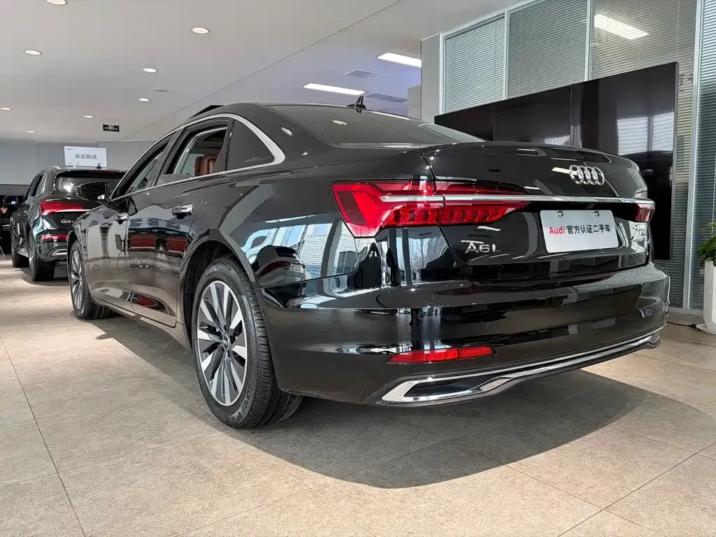 Audi A6L — фото 4