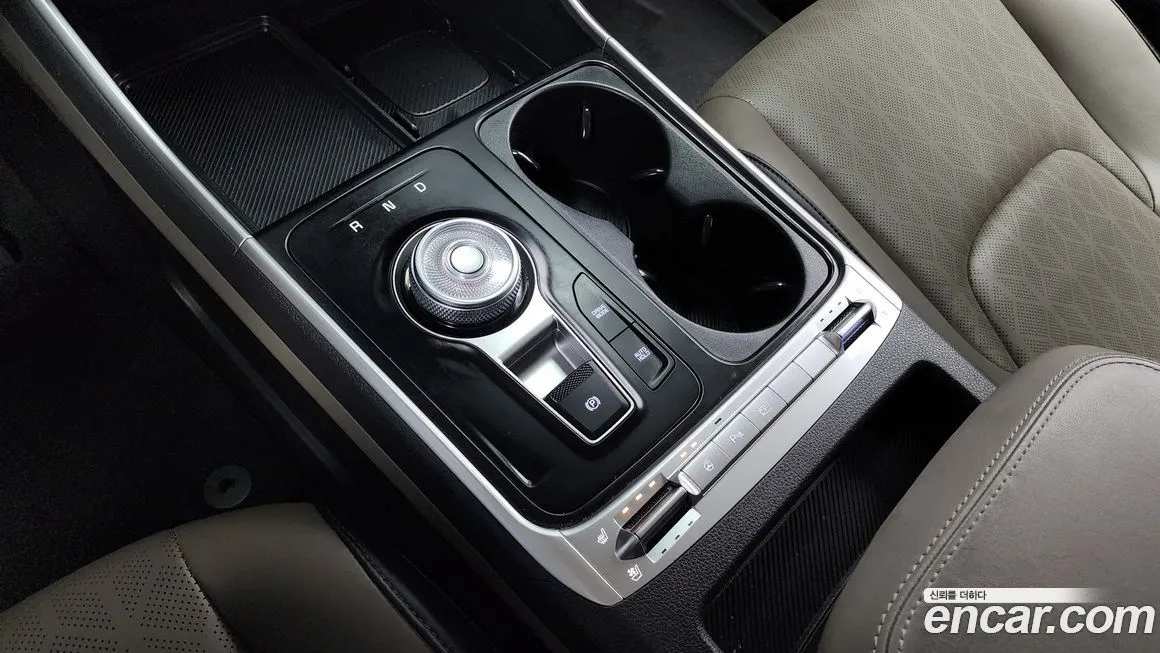 Kia Carnival — фото 9